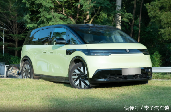 个性沟通带来全新体验，27.99万起售，这款中型MPV为啥销量差